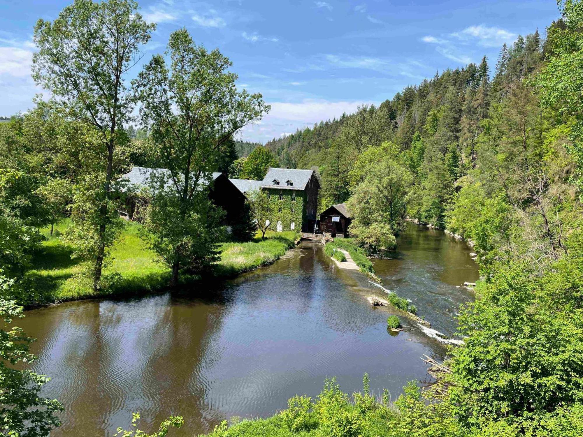 Chalet-Ferienwohnung Aehrenglueck, 70 Qm, Wellness/Fitness/Sauna - Bergroedelhof Feilitzsch Buitenkant foto